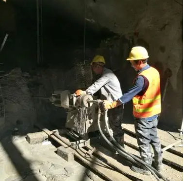 德令哈水下抗分散灌浆料特点 水下不分散注浆料介绍